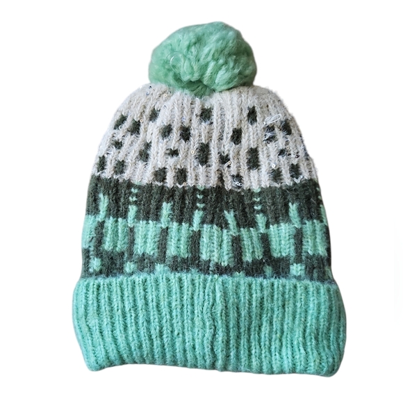 Universal Thread Beanie - Picture 7 of 11